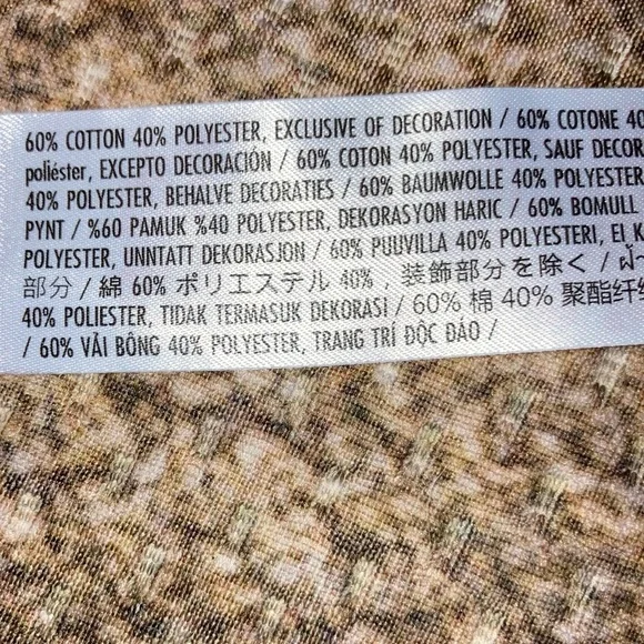 Disney Parks - Life is Full of Adventure - Size 1X - EUC - Picture 12 of 12